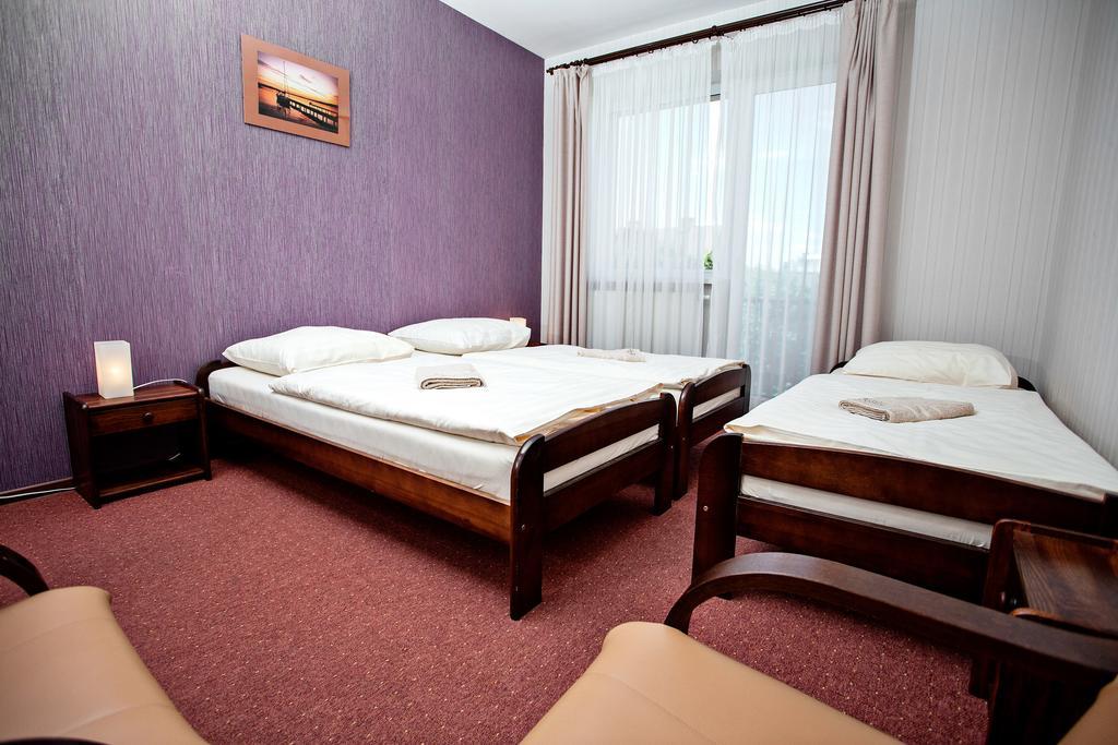 Villa Centrum Mlodosci Augustów Buitenkant foto